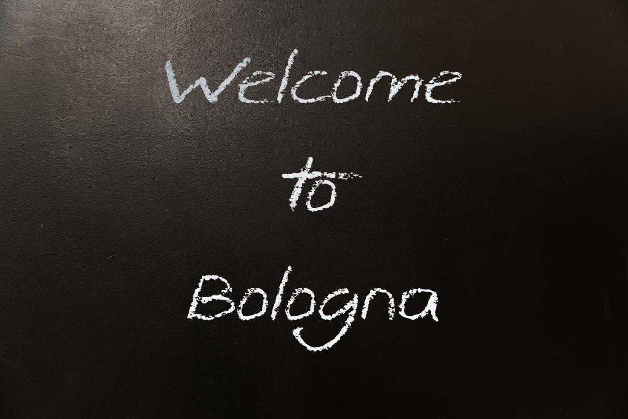 8- Tourist House Bologna - Light House - Self Check-In Apartman Kültér fotó